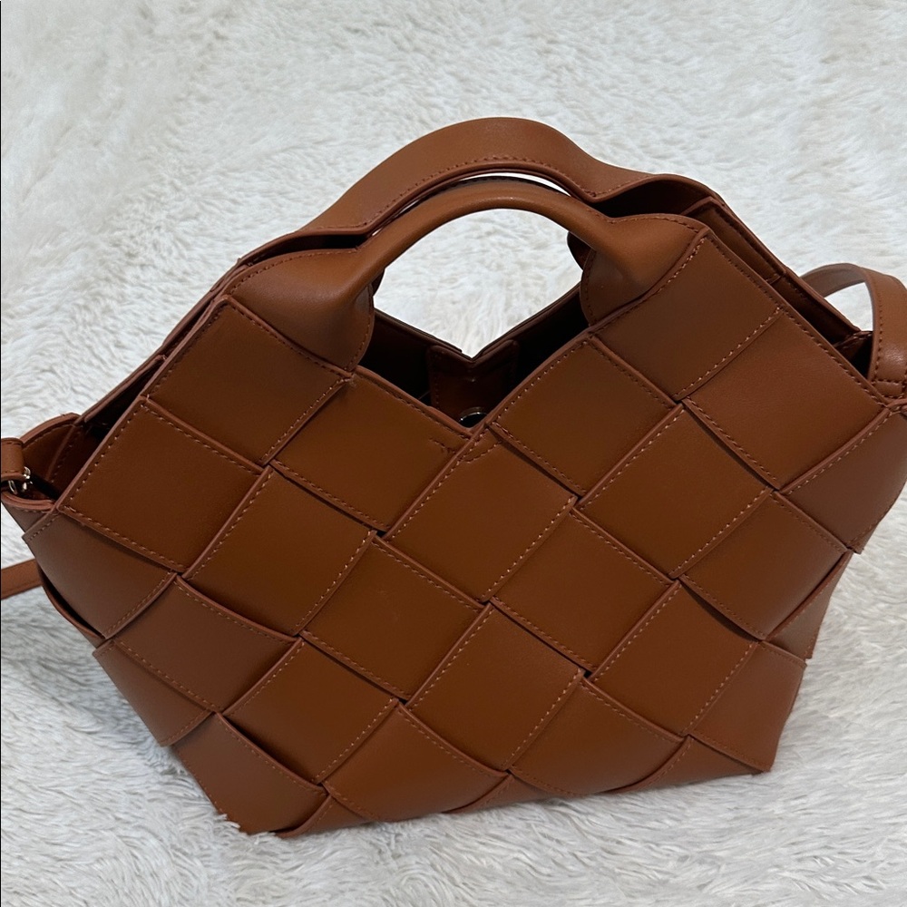 🎻 Large Faux Leather Purse - Picture 3 of 5